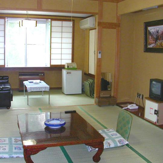 Hôtel Yumoto Rakuzenso à Numata  Extérieur photo